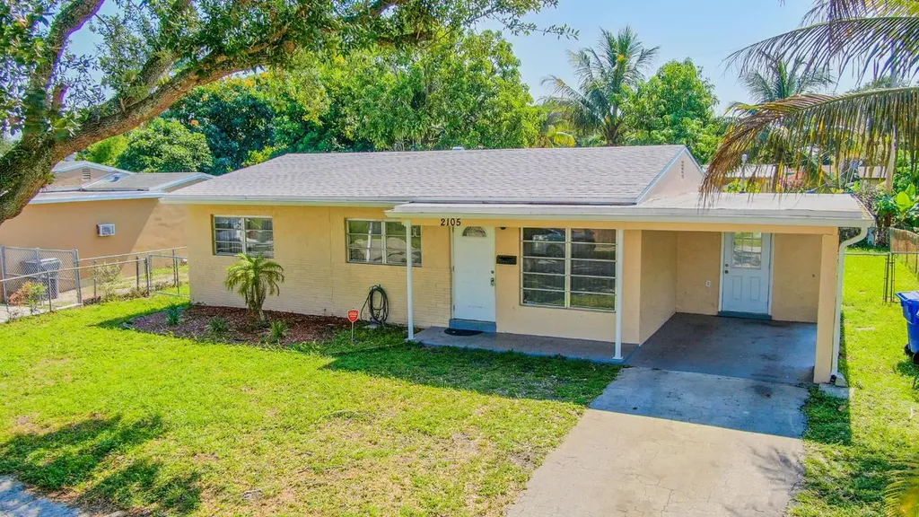2105 N 66th Avenue Hollywood FL 33024