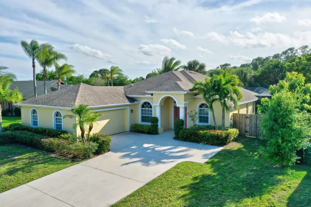 714 NE Galilean Street Port St Lucie FL 34983