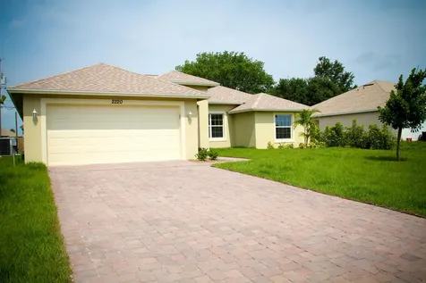 2220 SW Franklin Street Port St Lucie FL 34953