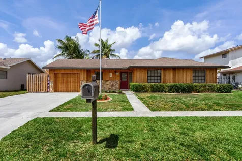 8611 NW 46th Street Lauderhill FL 33351
