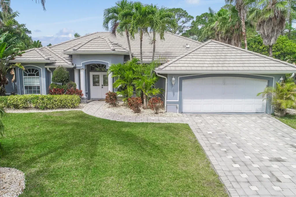 7847 SE Windjammer Way Hobe Sound FL 33455