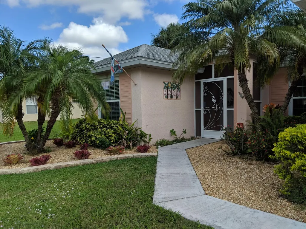 1581 SW Trevina Avenue Port St Lucie FL 34953