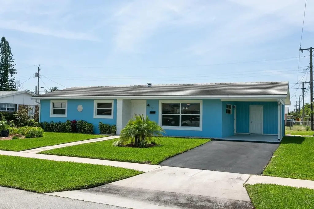 481 W 32nd Street Riviera Beach FL 33404