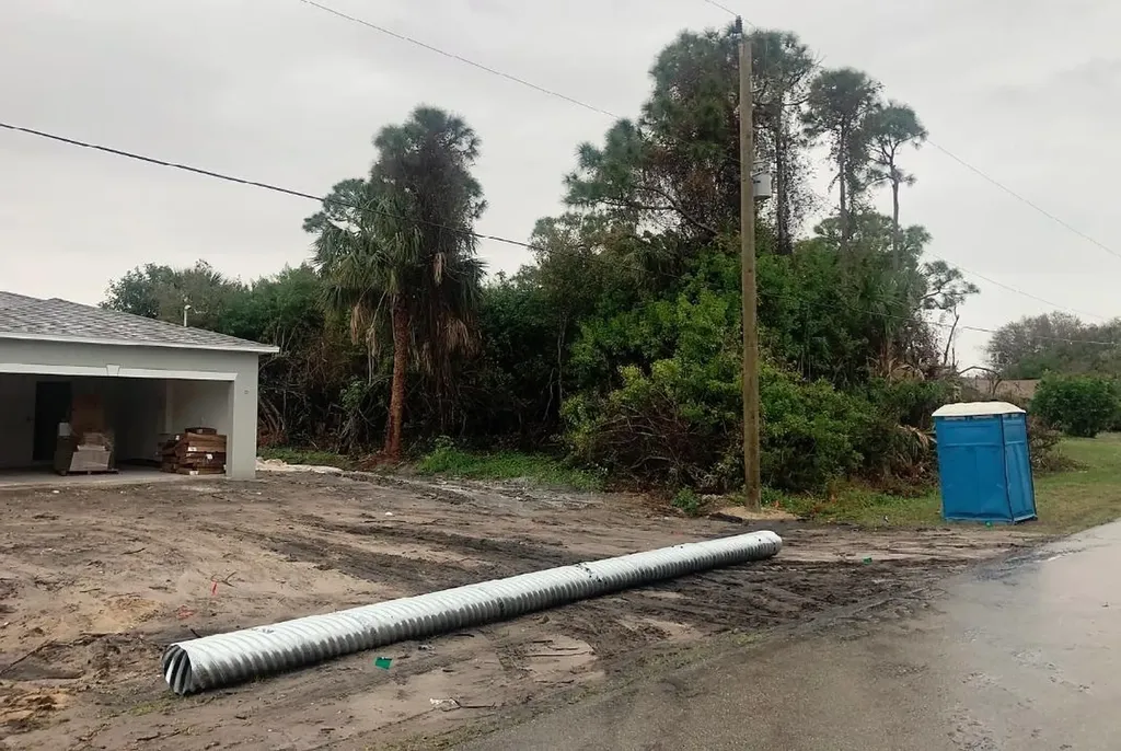 2074 SE Parrot Street Port St Lucie FL 34952