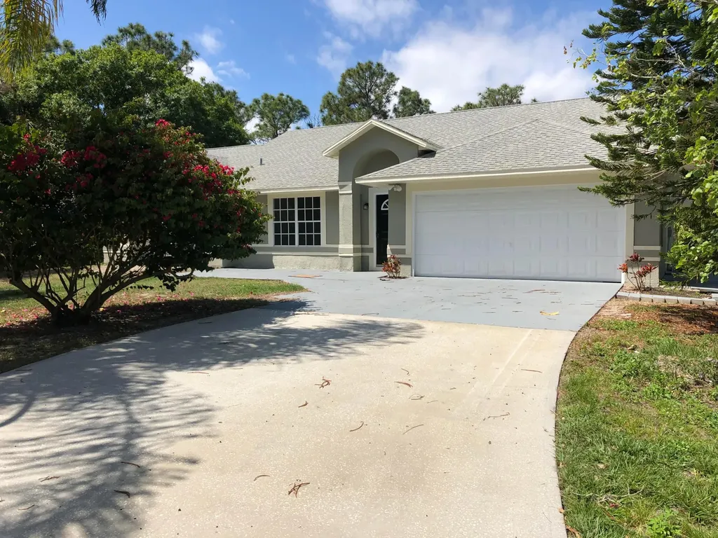 2330 Lacourt Lane Malabar FL 32950