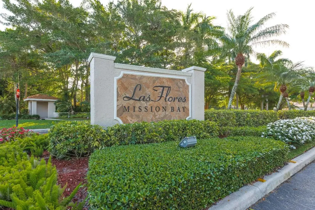 20971 Via Jasmine Boca Raton FL 33428