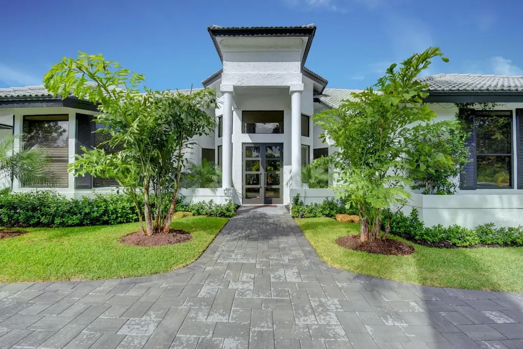 10421 Muirfield Road Boynton Beach FL 33436