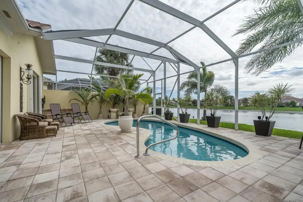 8154 Pine Cay Road Wellington FL 33414
