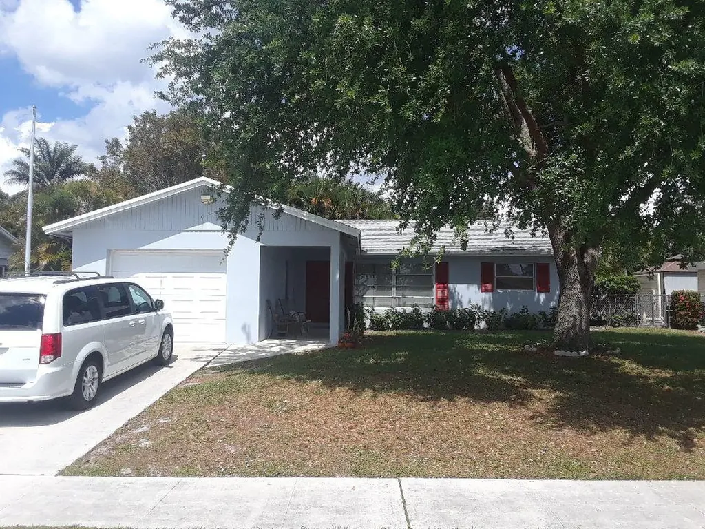 4099 Kent Avenue Lake Worth FL 33461