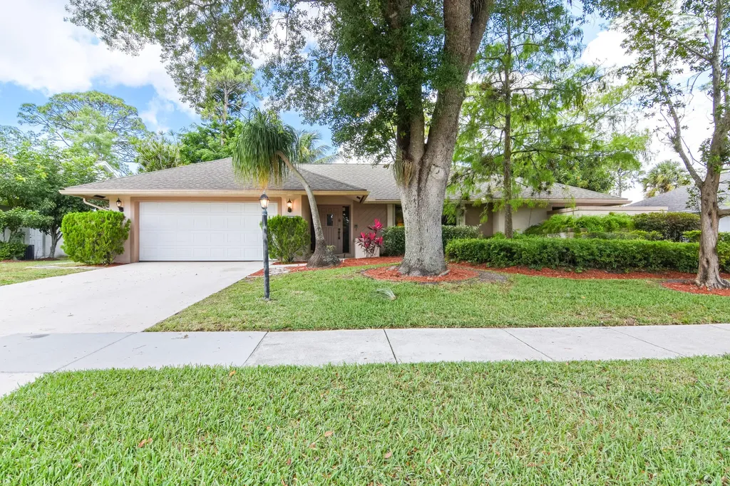 13516 Exotica Lane Wellington FL 33414