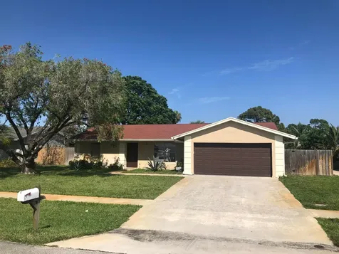 135 Martin Circle Royal Palm Beach FL 33411