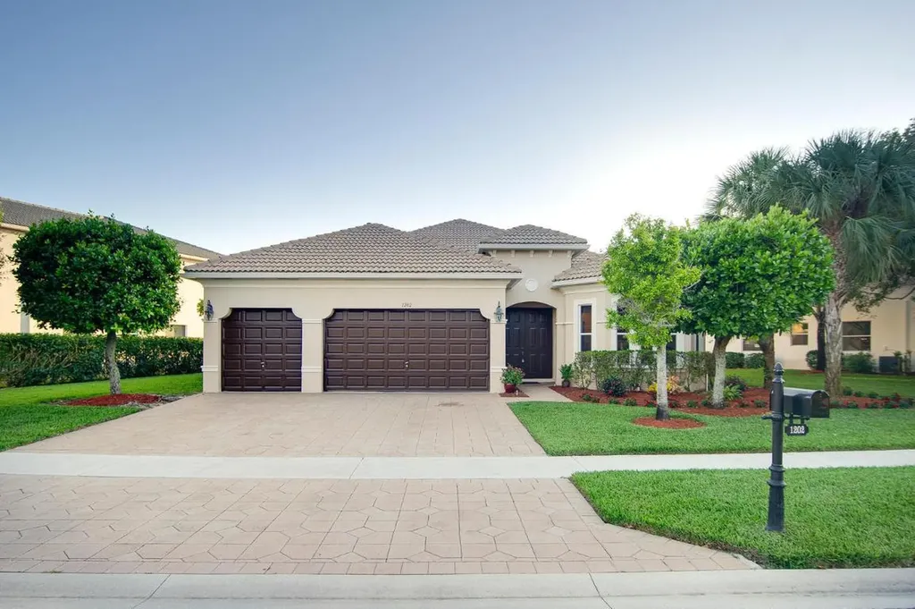 1202 Bay View Way Wellington FL 33414