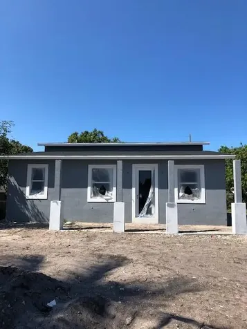 707 39th Street West Palm Beach FL 33407