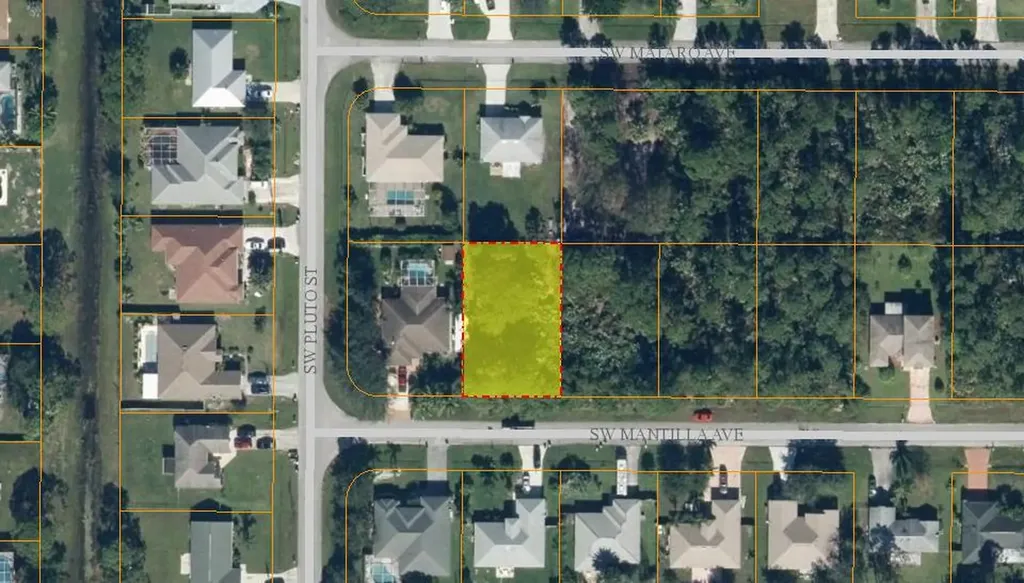 1091 SW Mantilla Avenue Port St Lucie FL 34953