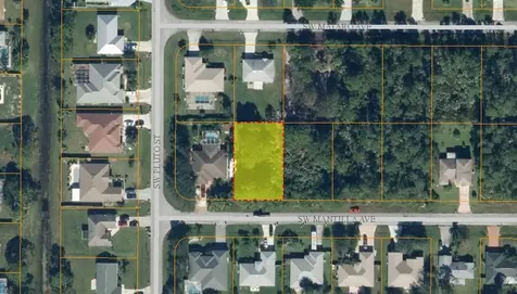 1091 SW Mantilla Avenue Port St Lucie FL 34953