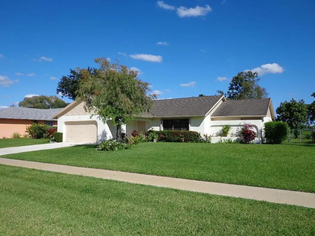 1702 The 12th Fairway Wellington FL 33414