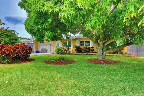 143 SE 6th Avenue Boynton Beach FL 33435