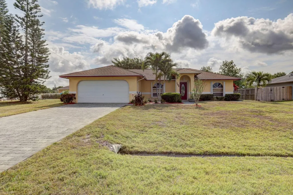 195 NW Aileen Street Port St Lucie FL 34983