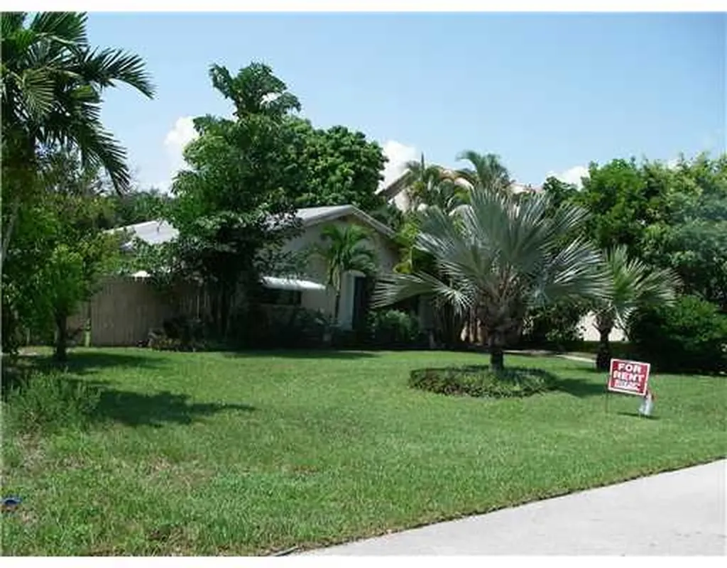 631 Bailey Street Boca Raton FL 33487