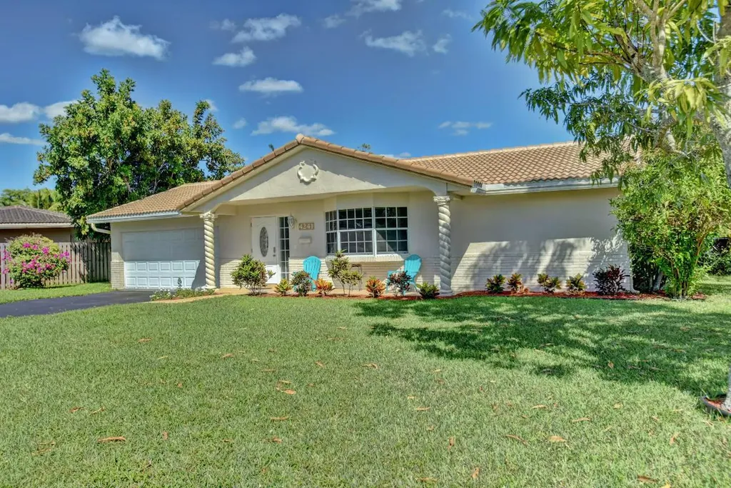 4241 NW 103rd Drive Coral Springs FL 33065