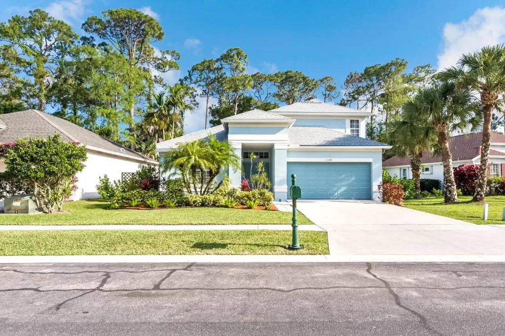 15218 Oak Chase Court Wellington FL 33414