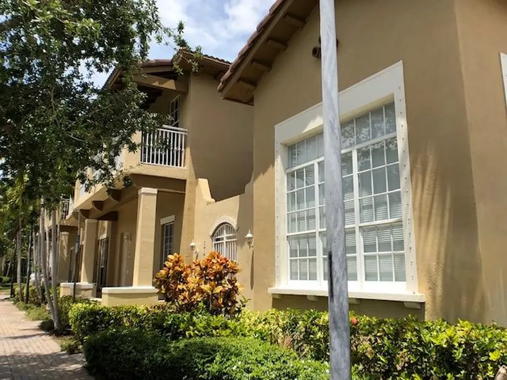 611 NW 25th Avenue Boynton Beach FL 33426