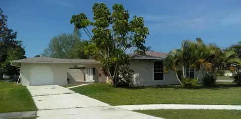 626 SW Bolin Court Port St Lucie FL 34983