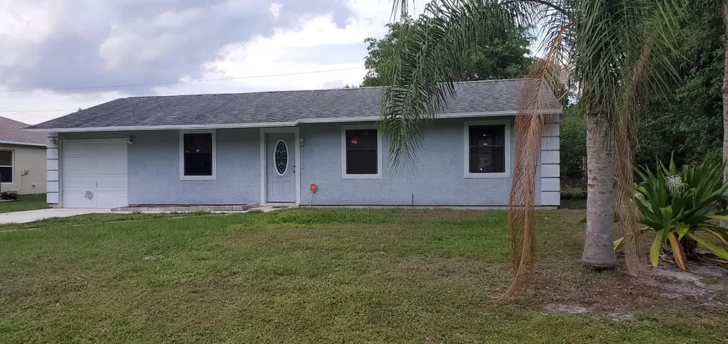 1885 SW Cecelia Lane Port St Lucie FL 34953