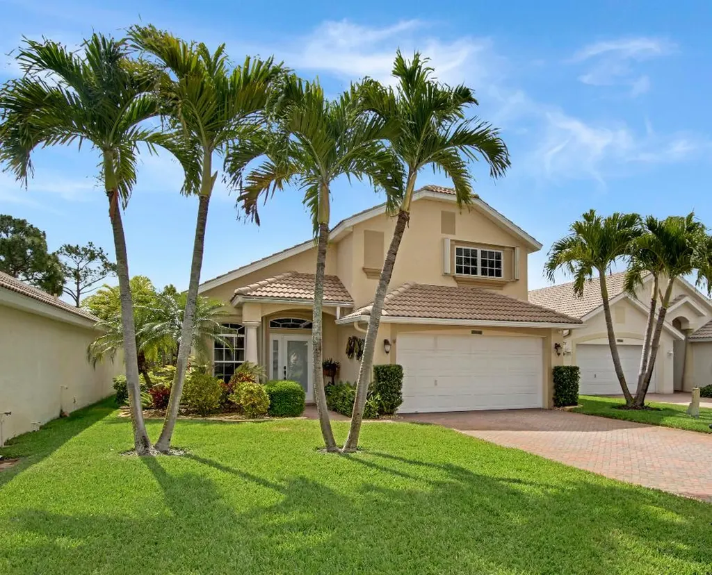 12215 SE Plandome Drive Hobe Sound FL 33455