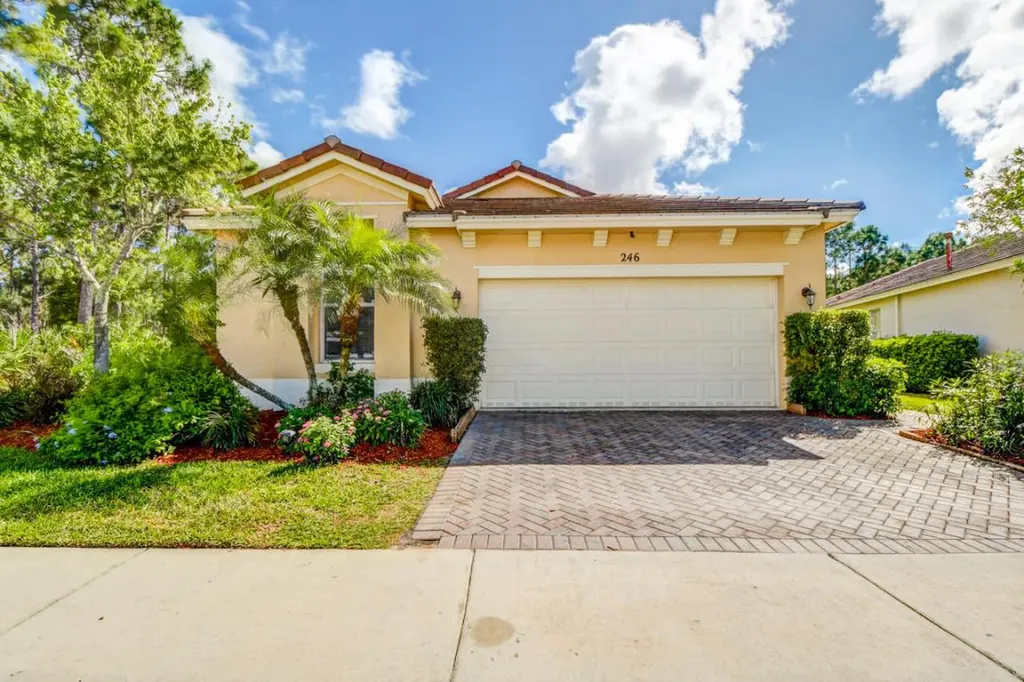 246 SW Coconut Key Way Port St Lucie FL 34986