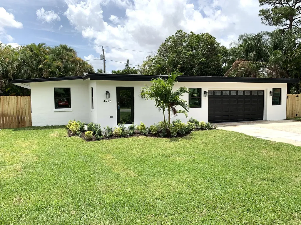 4278 Anna Lane Palm Springs FL 33406