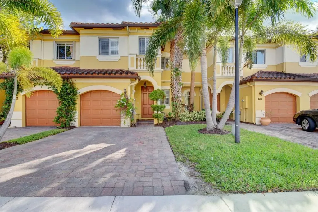 2020 Murano Bay Drive Boynton Beach FL 33435