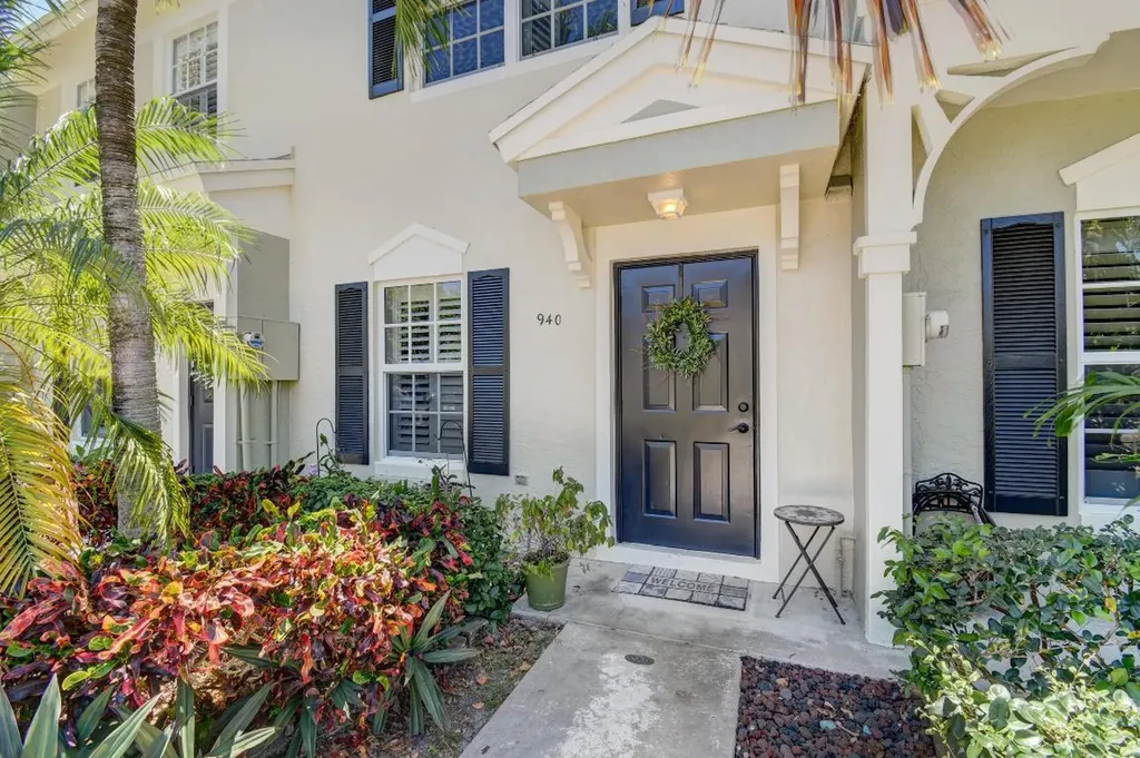 940 Kokomo Key Lane Delray Beach FL 33483