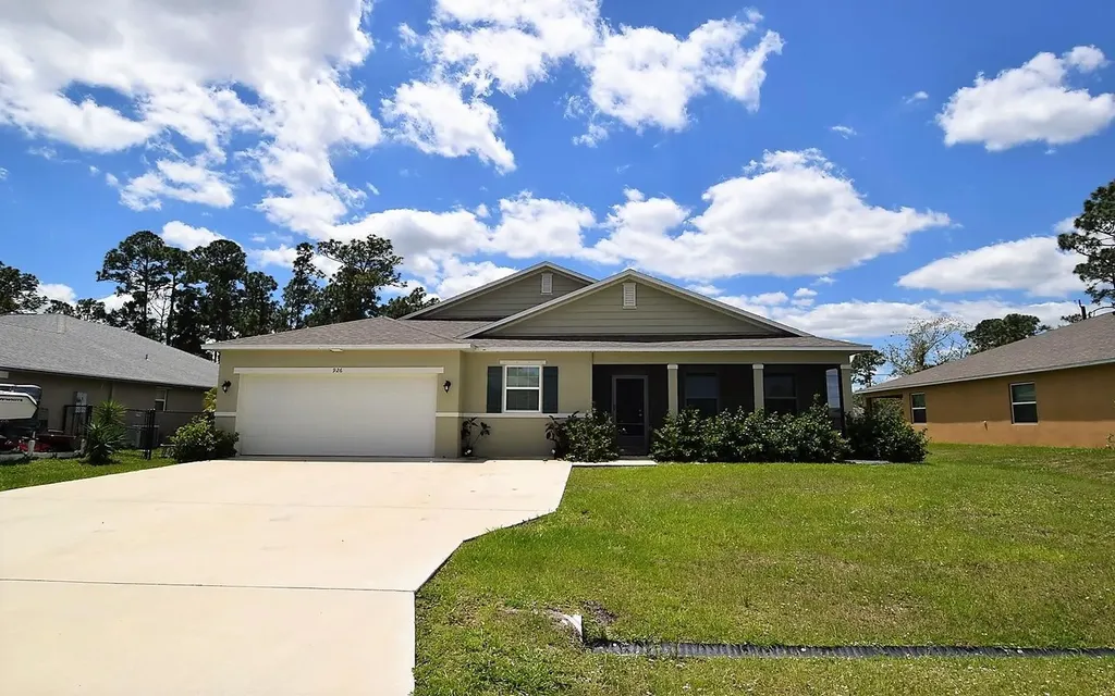 926 SW Worcester Lane Port St Lucie FL 34953