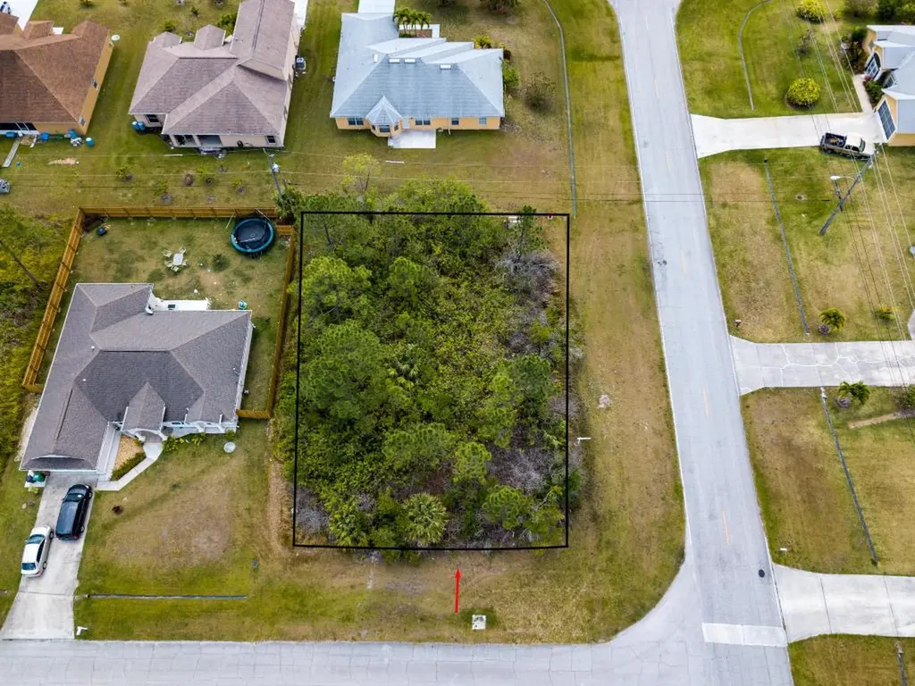 2490 SW Red Terrace Port St Lucie FL 34953
