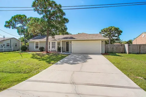 2142 SE Heathwood Circle Port St Lucie FL 34952