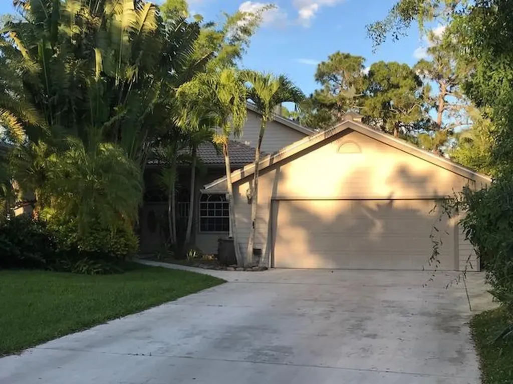 9045 SW Sawgrass Way Palm City FL 34990