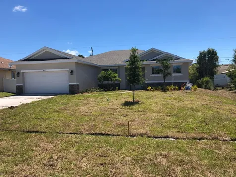4011 SW Alice Street Port St Lucie FL 34953