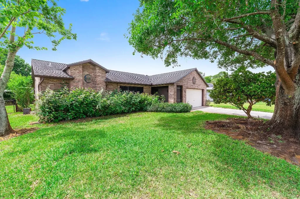 1088 SW Castaneda Lane Port St Lucie FL 34953