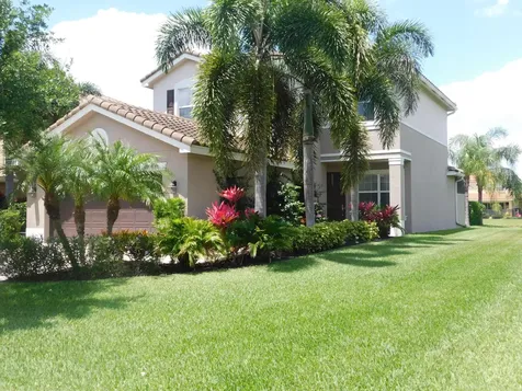 8323 Calabria Lakes Drive Boynton Beach FL 33473