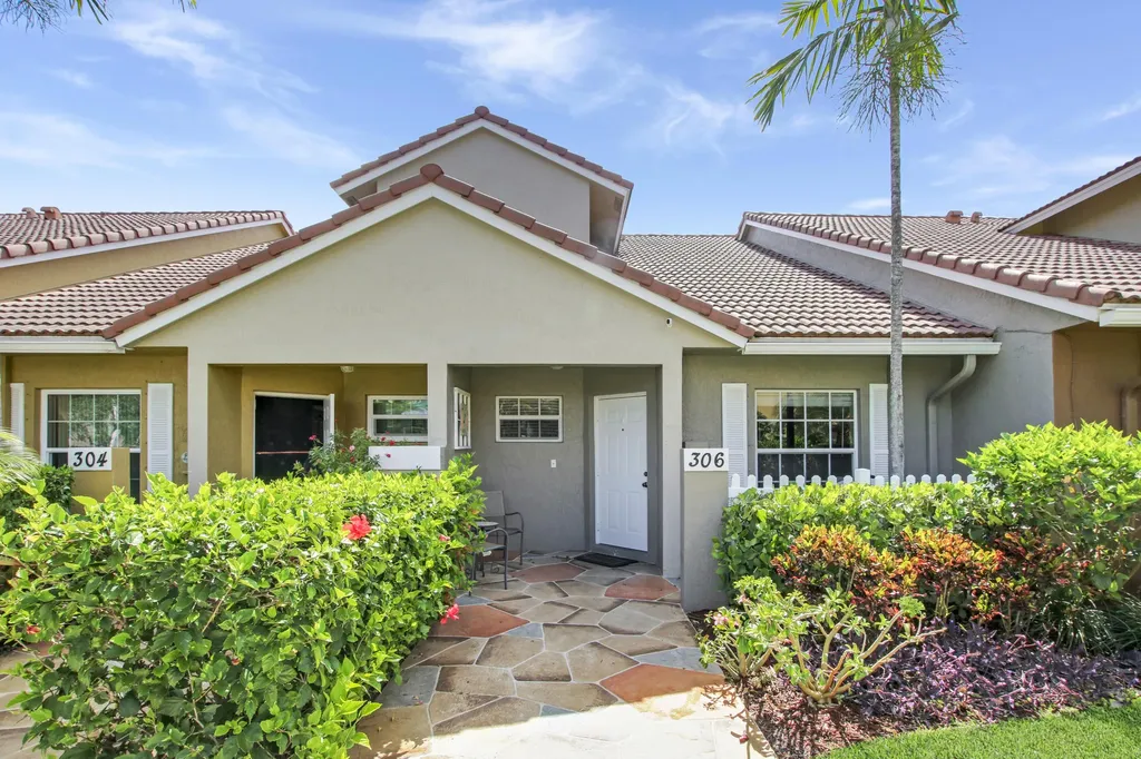 306 SE 23rd Avenue Boynton Beach FL 33435