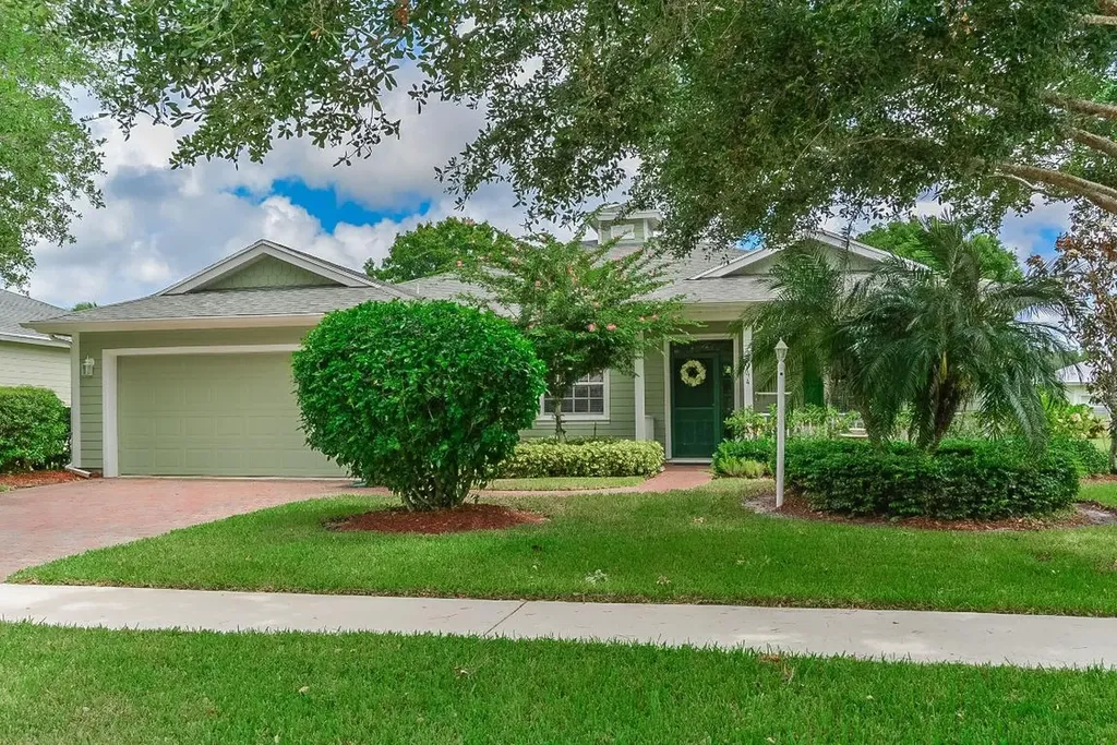 644 NE Muskrat Run Port St Lucie FL 34983