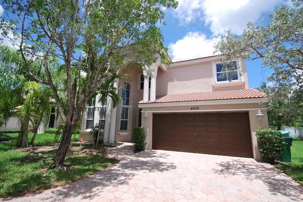 4906 SW 159th Avenue Miramar FL 33027