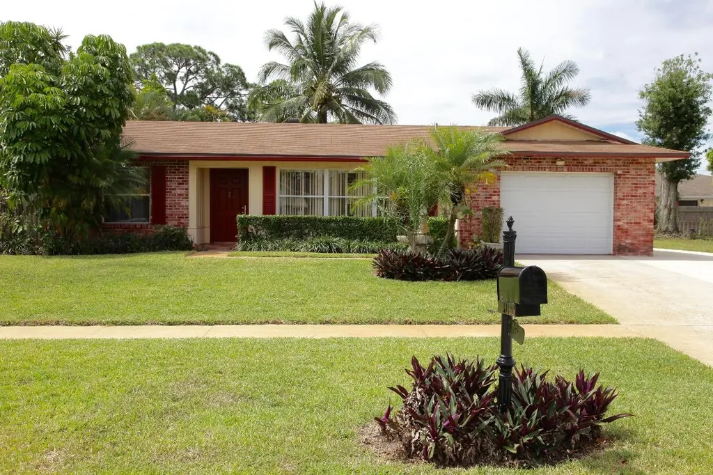 1275 Scottsdale Road S West Palm Beach FL 33417