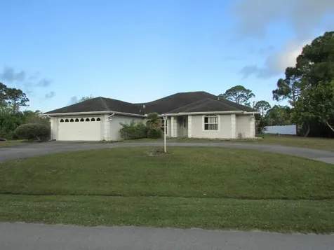 542 NW Selvitz Road Port St Lucie FL 34983
