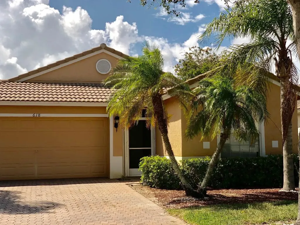 618 NW Stanford Lane Port St Lucie FL 34983