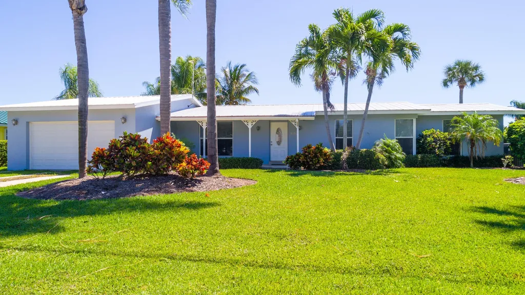 1914 5th Court SE Vero Beach FL 32962