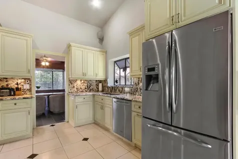 4933 NW 84th Road Coral Springs FL 33067