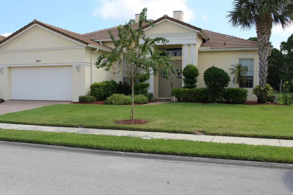 343 SW Lake Forest Way Port St Lucie FL 34986
