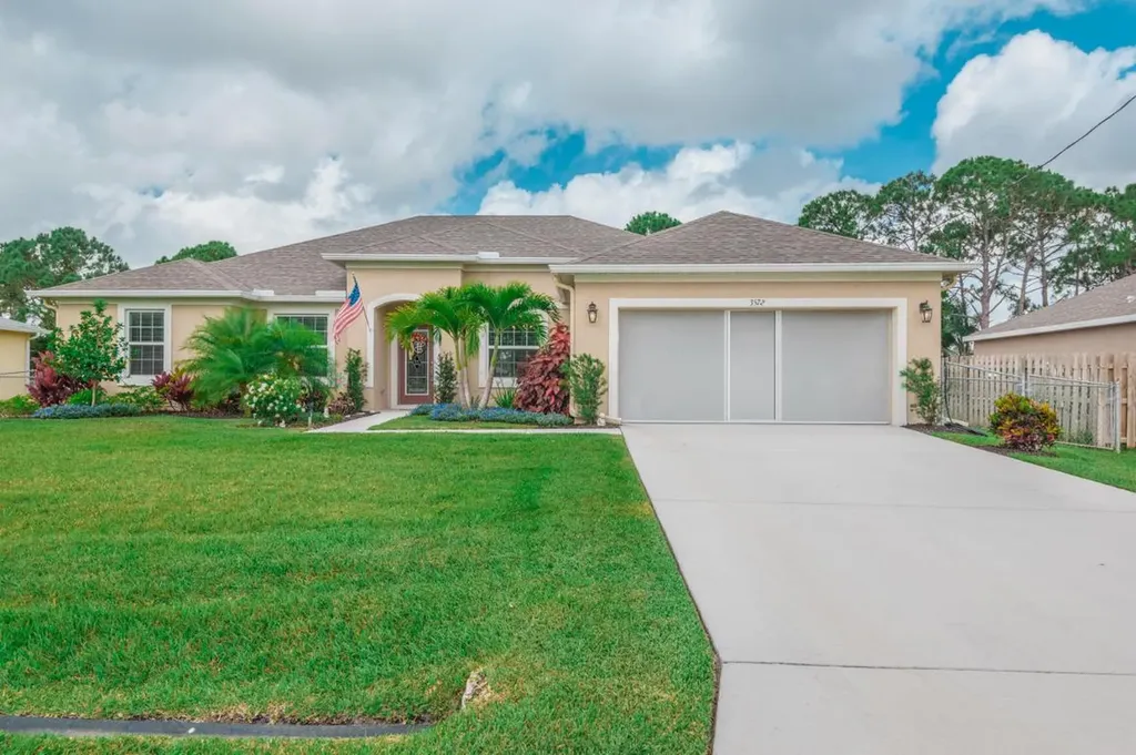 3572 SW Pisano Street Port St Lucie FL 34953